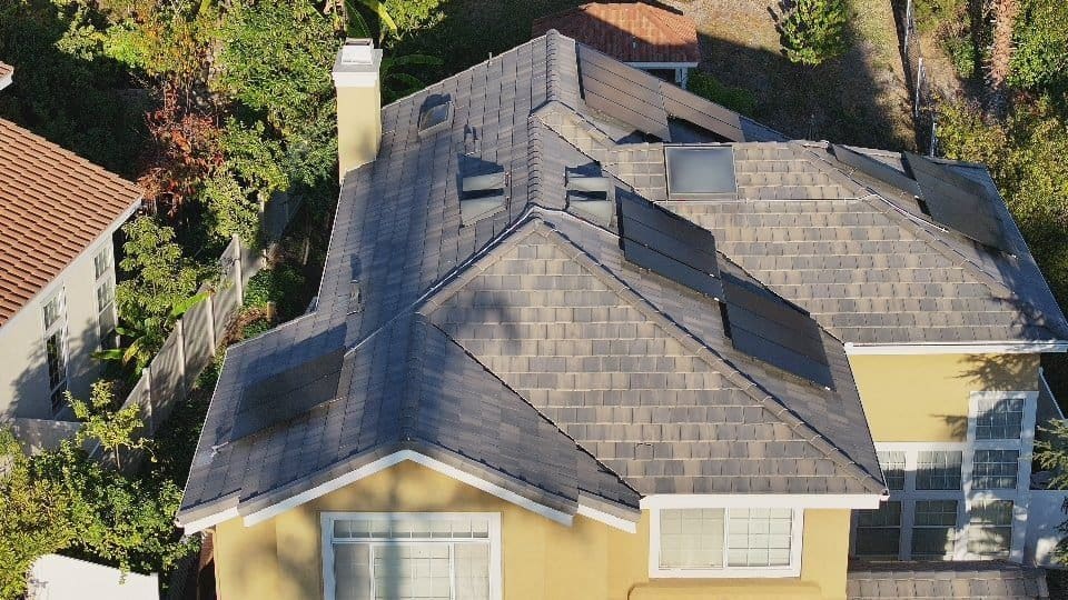 San Diego Roofing Contractor. Free estimates for roof replacement and reroofing. San Diego Drone Roof Inspection.